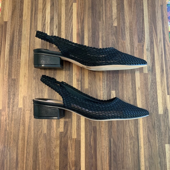 Chinese Laundry "Mango" Pointed Toe Slingback - Picture 3 of 9